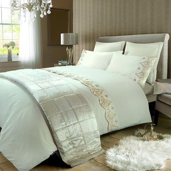 Zinnia Elegans Embroidery